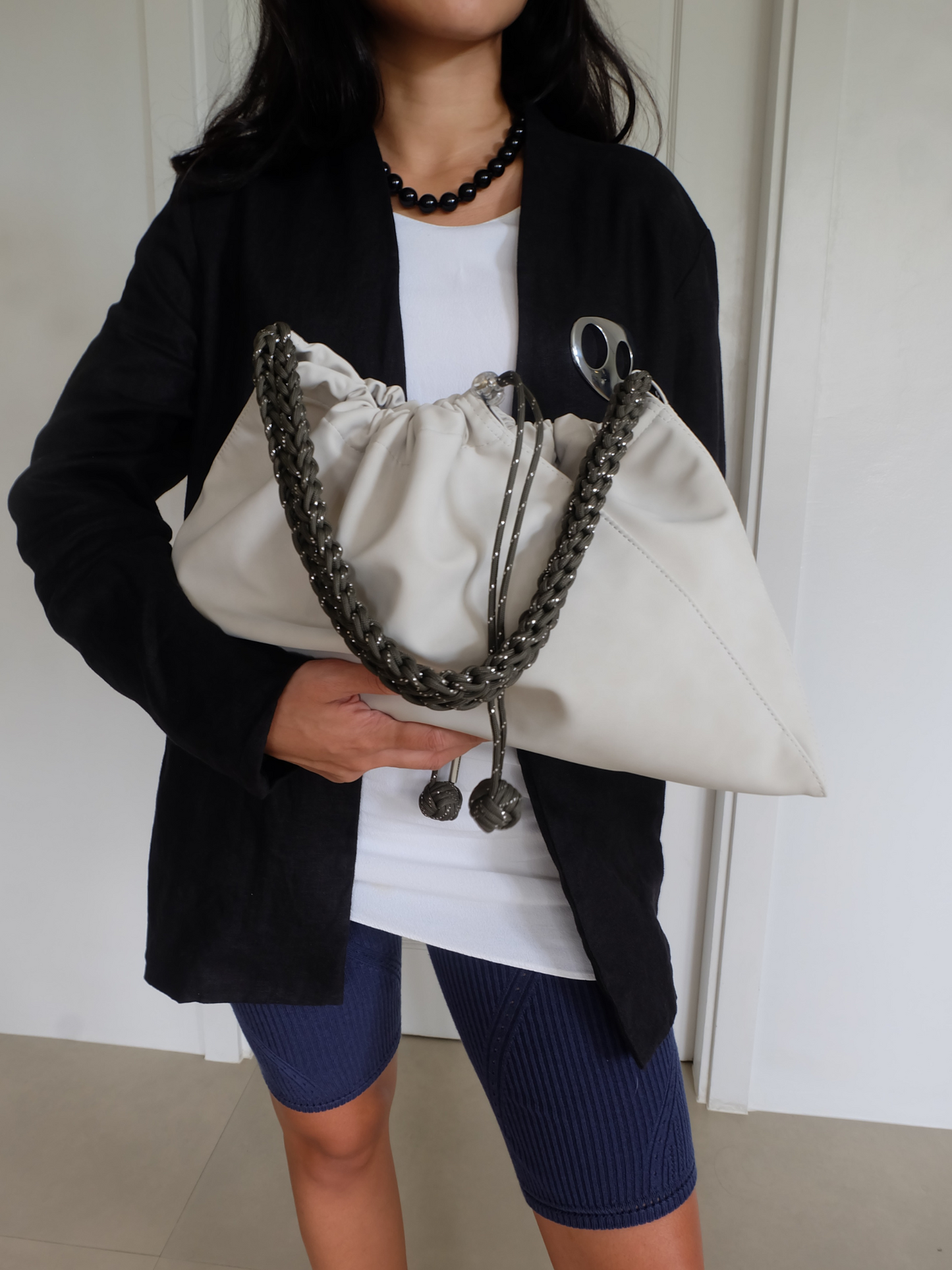 Twin Tote 02