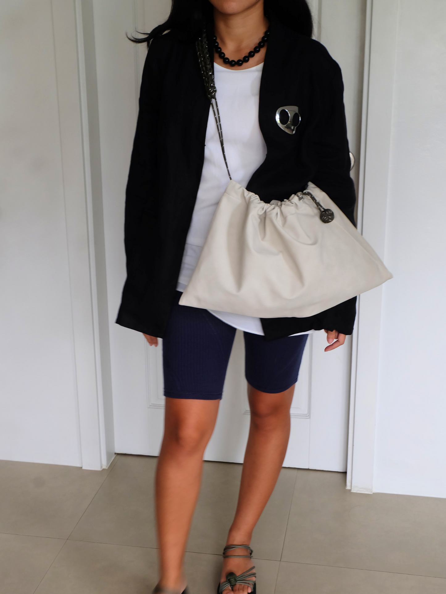 Twin Tote 02