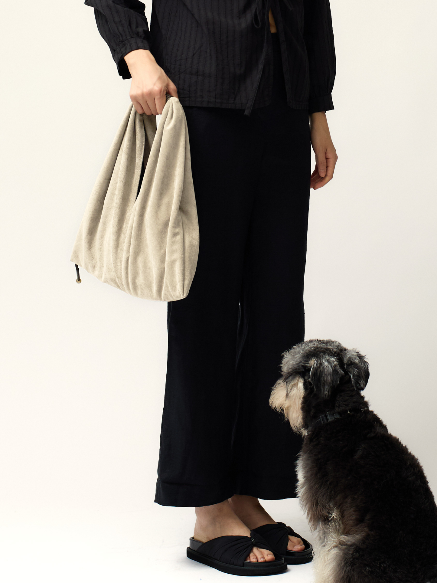 [Pre-Order] Unnamed Slouch Bag Medium